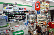 ファミリーマート葉山町店